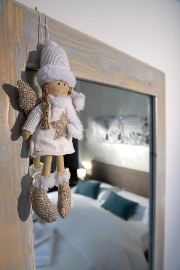 Le Suites - Di Fronte Ospedale Sacro Cuore ネグラール エクステリア 写真