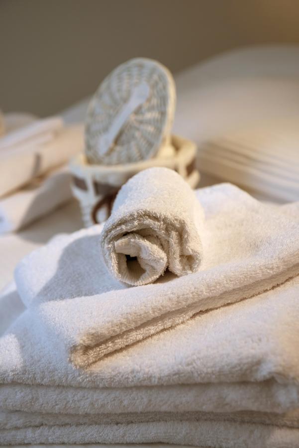 Le Suites - Di Fronte Ospedale Sacro Cuore ネグラール エクステリア 写真